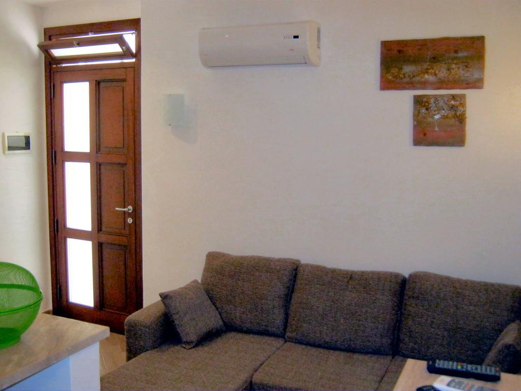 Appartement Ai Due Cortili à Trapani Chambre photo