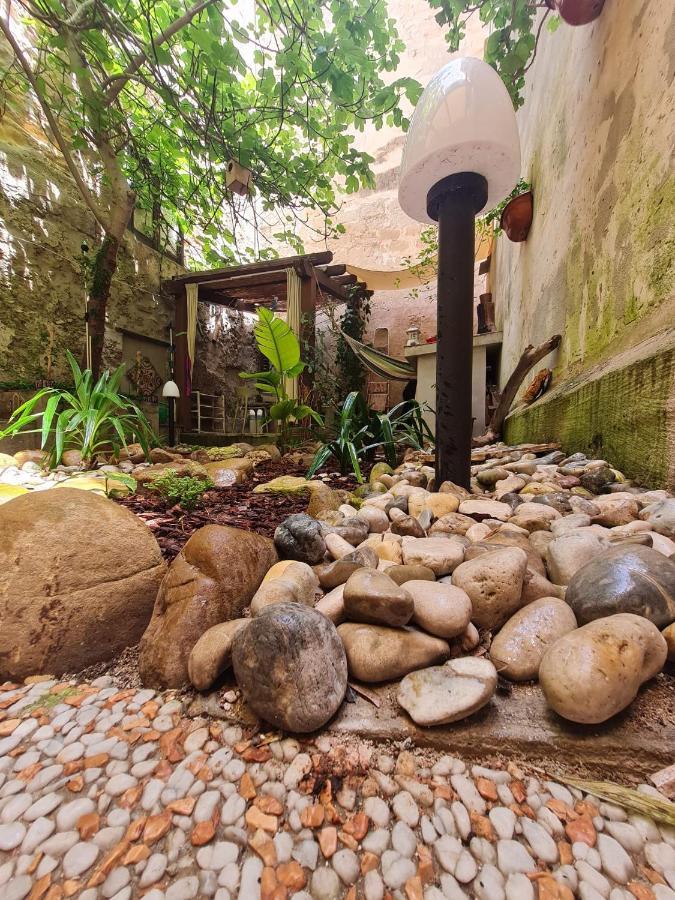 Appartement Ai Due Cortili à Trapani Extérieur photo