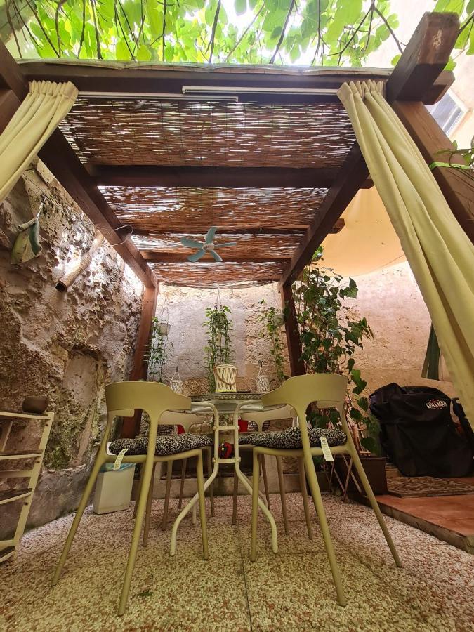 Appartement Ai Due Cortili à Trapani Extérieur photo