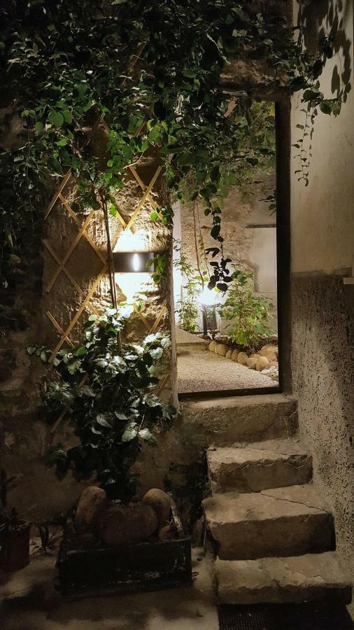 Appartement Ai Due Cortili à Trapani Extérieur photo